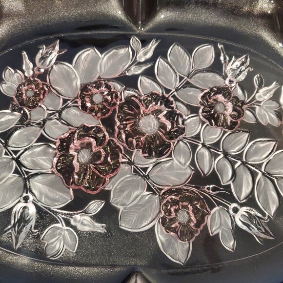 Vintage MIKASA ROSELLA Serving Platter Tray Ruffle Rim Pink Roses Frosted 16" - Picture 4 of 6